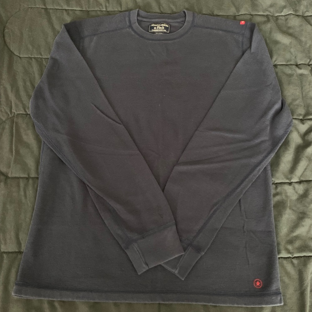Men’s Abercrombie and Fitch sweater size L